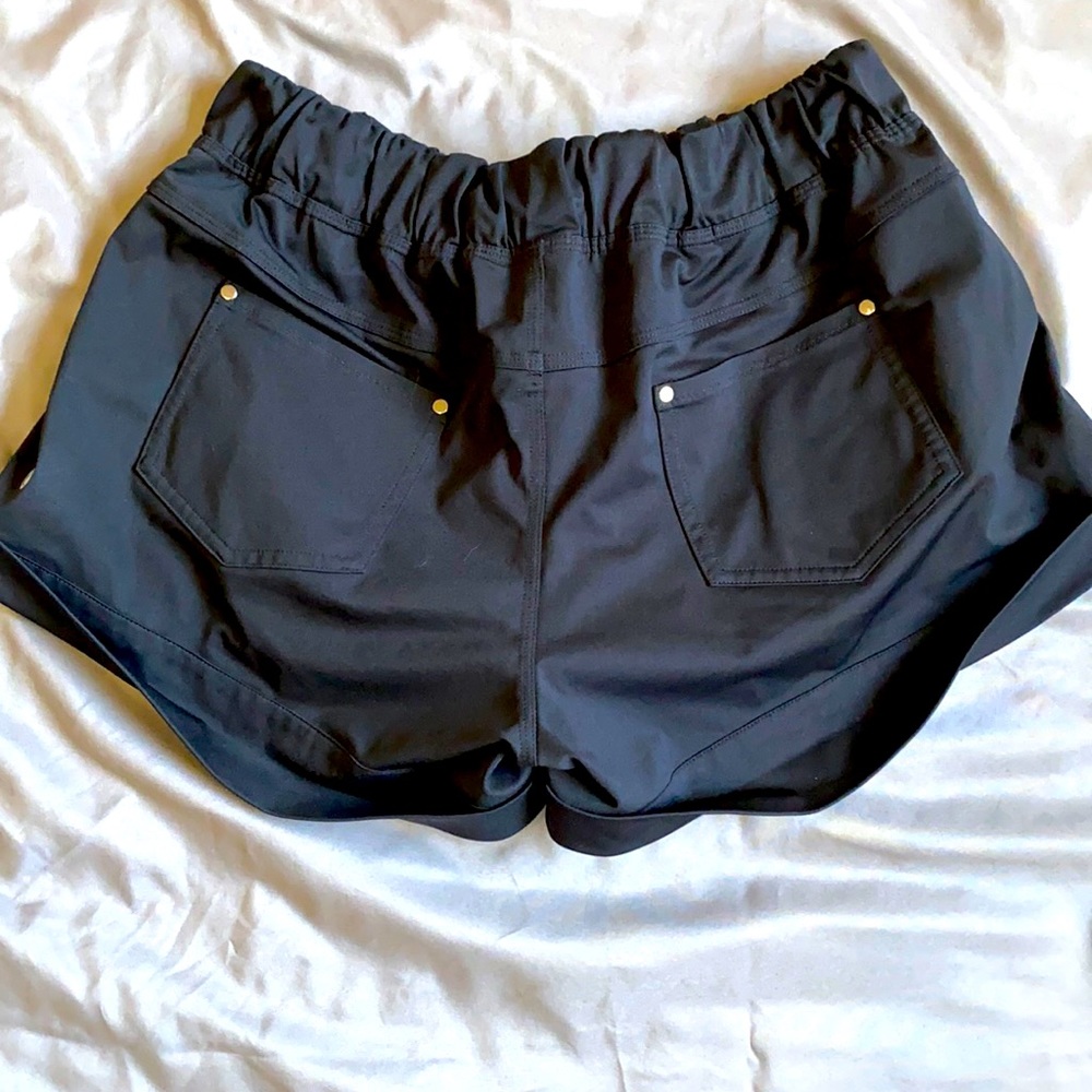 Lululemon black shorts
